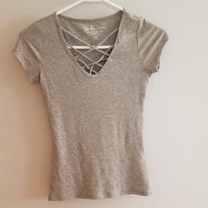 Hollister fitted tee